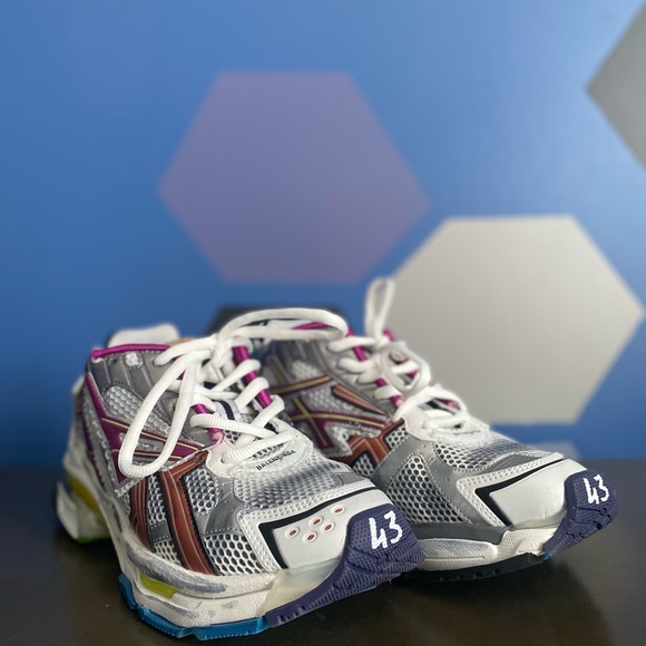 BALENCIAGA RUNNER In Multicolor - Picture 2 of 8